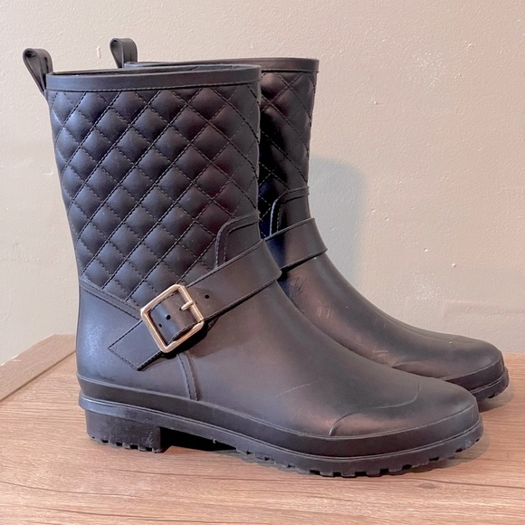 Capelli of New York Shoes Womens 8 Black Quilted Rain Boots Poshmark